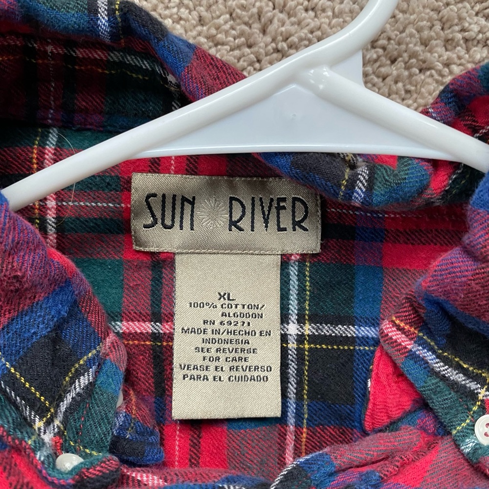 Two Cropped Winter Flannels - Picture 2 of 6
